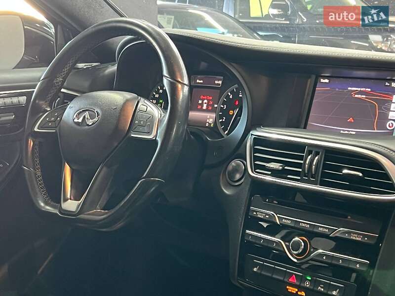 Внедорожник / Кроссовер Infiniti QX30 2017 в Одессе