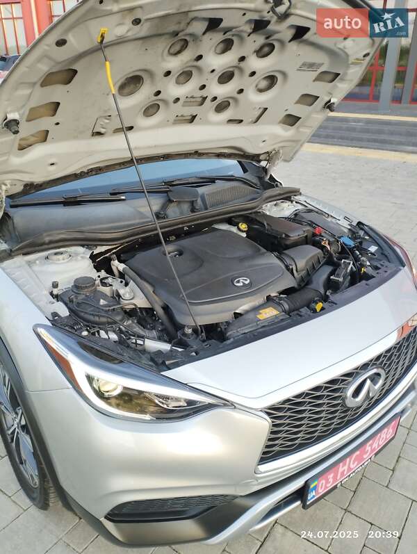 Внедорожник / Кроссовер Infiniti QX30 2017 в Здолбунове