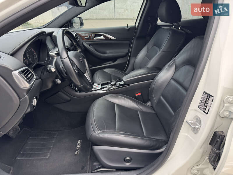 Внедорожник / Кроссовер Infiniti QX30 2017 в Киеве фото 13 Внедорожник / Кроссовер Infiniti QX30 2017 в Киеве