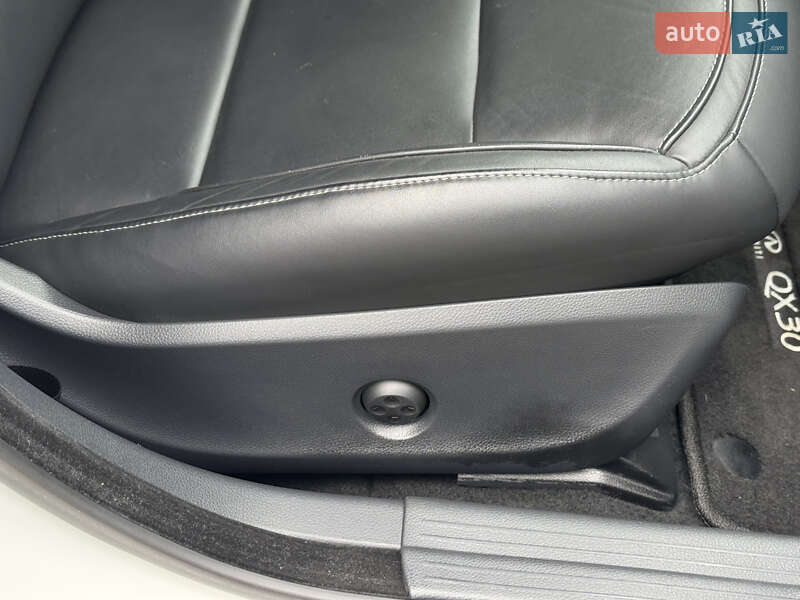 Внедорожник / Кроссовер Infiniti QX30 2017 в Киеве фото 38 Внедорожник / Кроссовер Infiniti QX30 2017 в Киеве