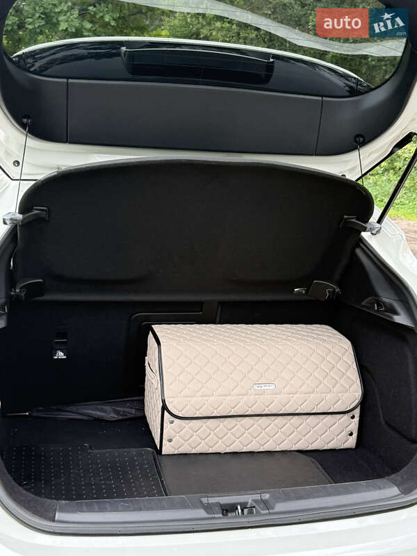 Внедорожник / Кроссовер Infiniti QX30 2017 в Киеве фото 23 Внедорожник / Кроссовер Infiniti QX30 2017 в Киеве