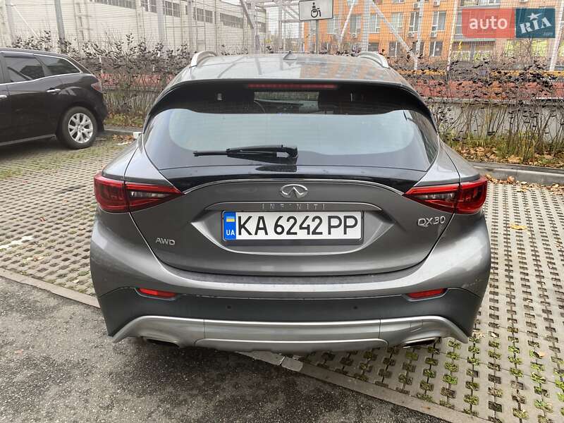 Позашляховик / Кросовер Infiniti QX30 2018 в Києві