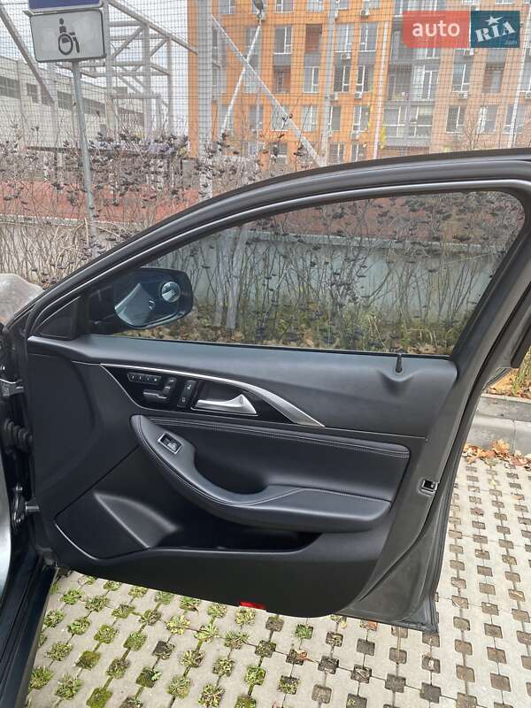 Позашляховик / Кросовер Infiniti QX30 2018 в Києві