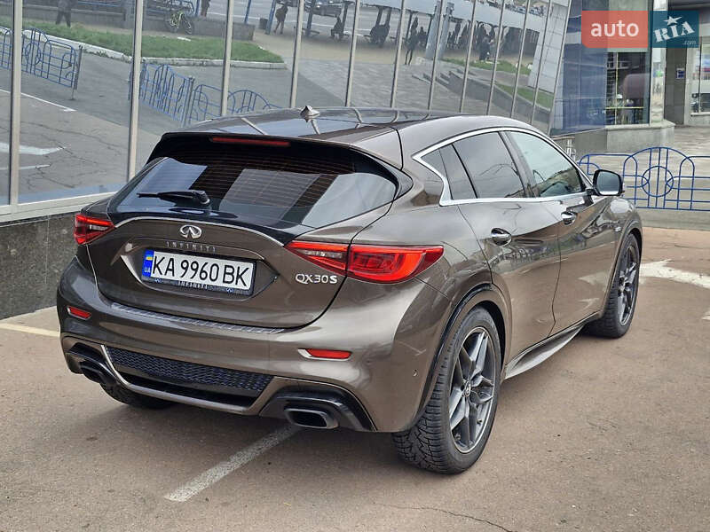 Позашляховик / Кросовер Infiniti QX30 2017 в Києві