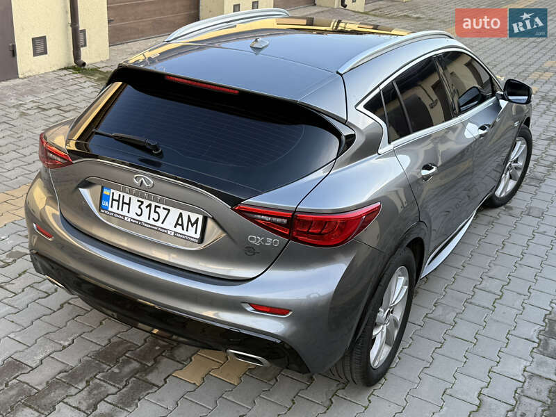 Внедорожник / Кроссовер Infiniti QX30 2016 в Измаиле фото 5 Внедорожник / Кроссовер Infiniti QX30 2016 в Измаиле