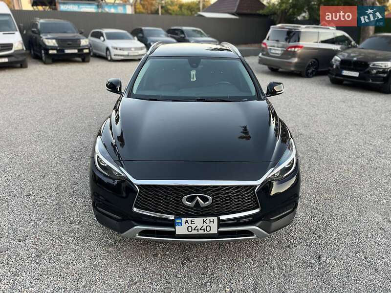 Внедорожник / Кроссовер Infiniti QX30 2016 в Днепре фото 9 Внедорожник / Кроссовер Infiniti QX30 2016 в Днепре