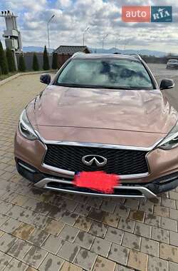 Внедорожник / Кроссовер Infiniti QX30 2016 в Иршаве