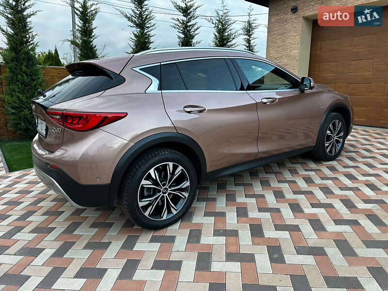 Позашляховик / Кросовер Infiniti QX30 2018 в Одесі