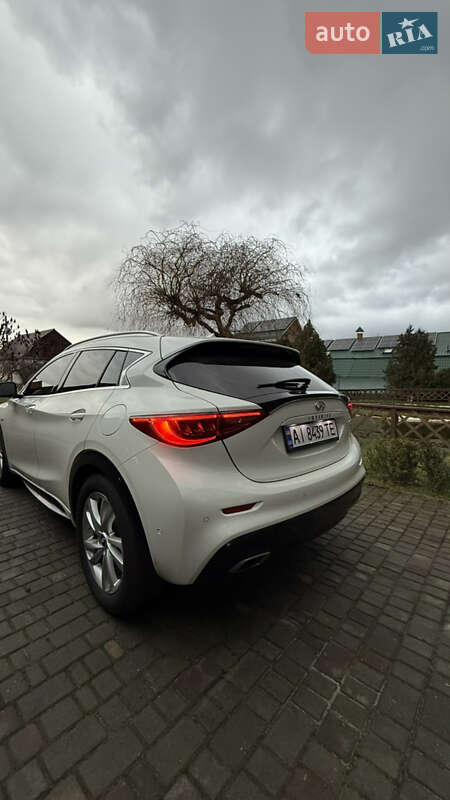 Внедорожник / Кроссовер Infiniti QX30 2017 в Киеве