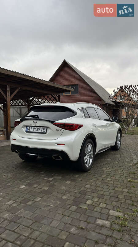 Внедорожник / Кроссовер Infiniti QX30 2017 в Киеве