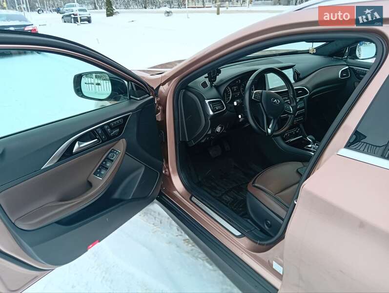 Внедорожник / Кроссовер Infiniti QX30 2018 в Конотопе