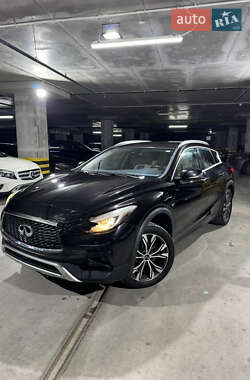 Внедорожник / Кроссовер Infiniti QX30 2017 в Львове