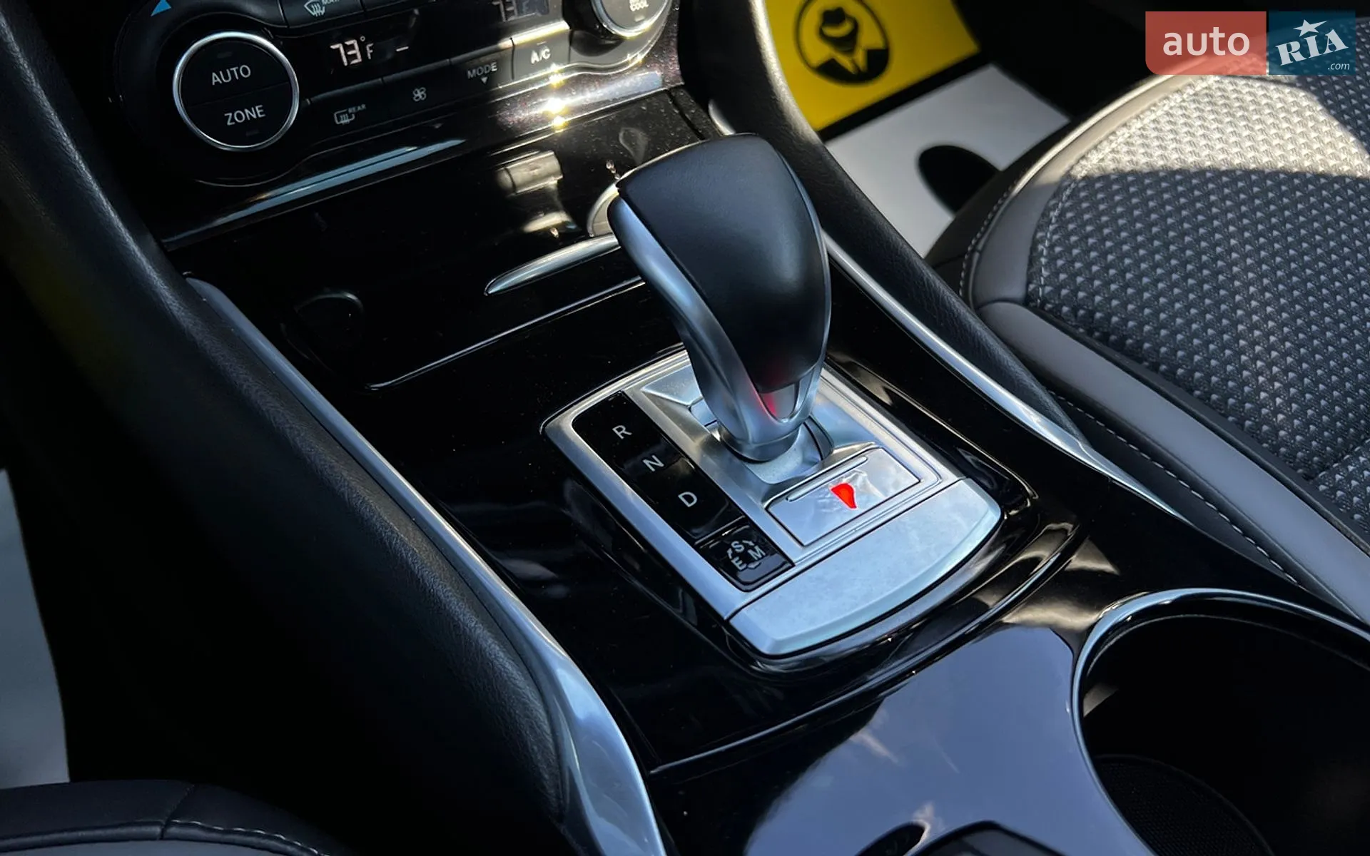 2019 Infiniti QX30 - мініатюра 23