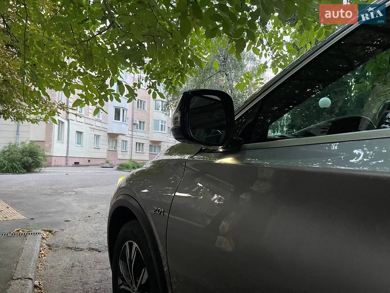 2017 Infiniti QX30 - мініатюра 2
