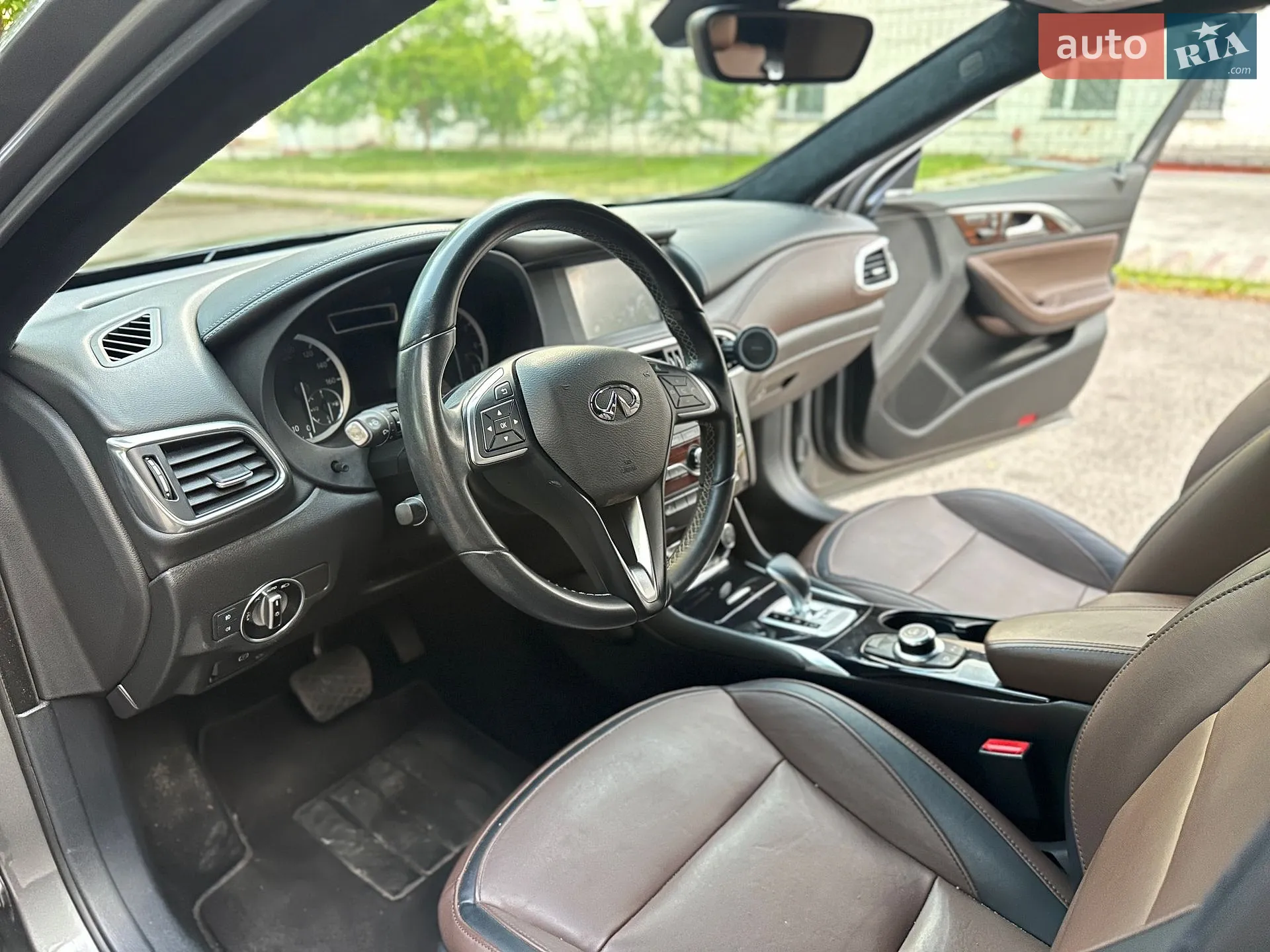 2017 Infiniti QX30 - мініатюра 6