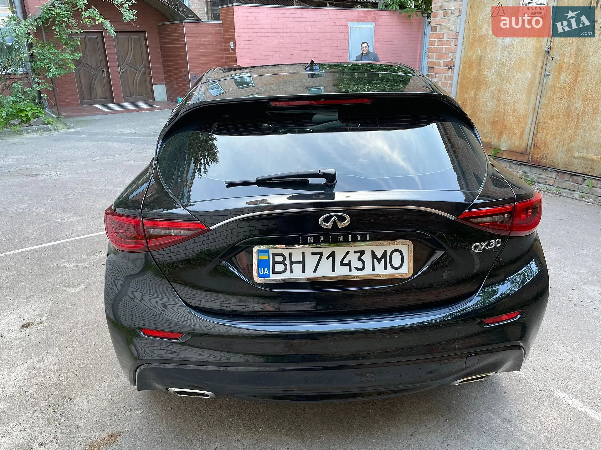 2017 Infiniti QX30 - мініатюра 10