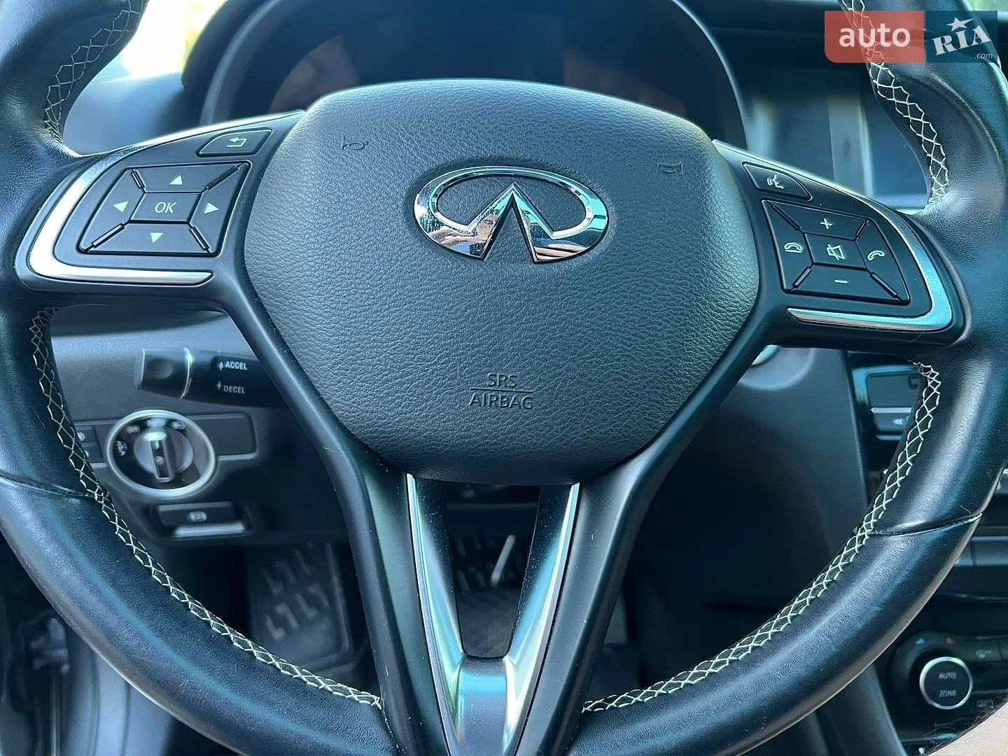 2016 Infiniti QX30 - мініатюра 39