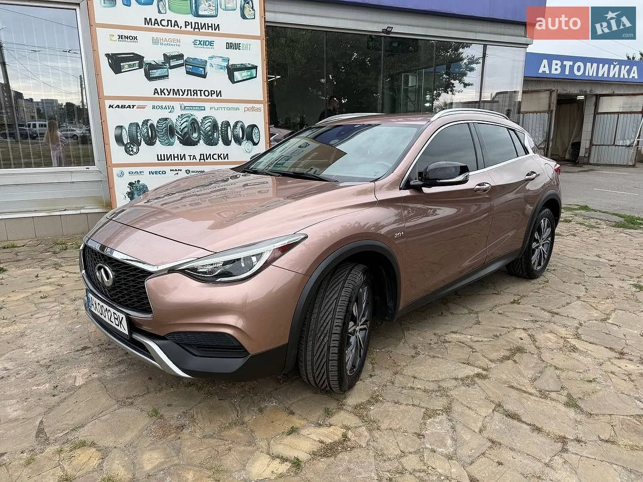 2016 Infiniti QX30 - мініатюра 6