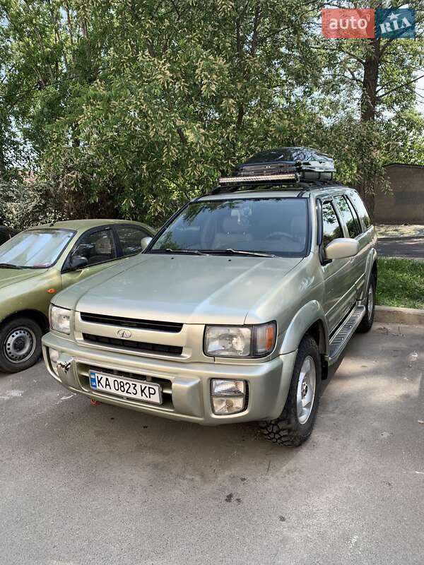 Внедорожник / Кроссовер Infiniti QX4 1997 в Киеве