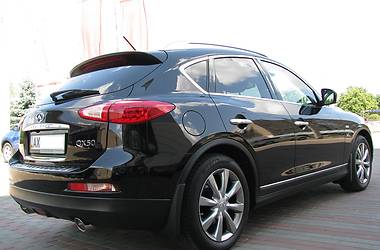 Внедорожник / Кроссовер Infiniti QX50 2015 в Харькове