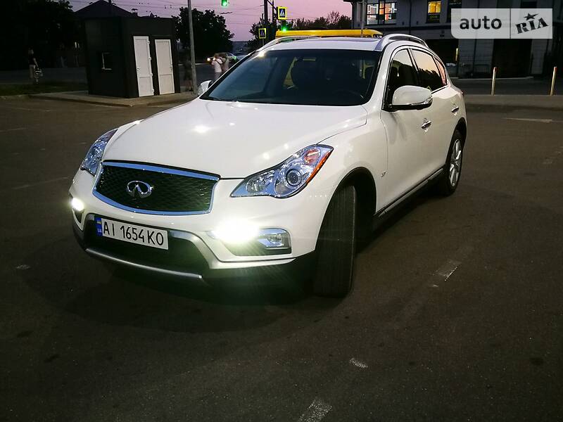Позашляховик / Кросовер Infiniti QX50 2016 в Білій Церкві