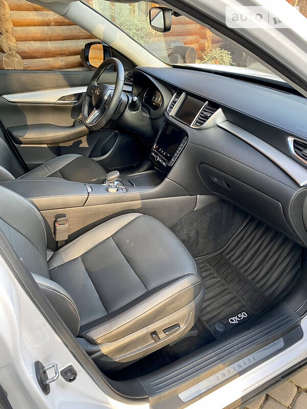 Позашляховик / Кросовер Infiniti QX50 2020 в Коломиї
