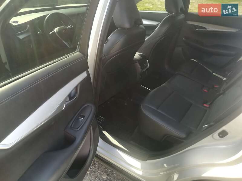 Внедорожник / Кроссовер Infiniti QX50 2018 в Виноградове