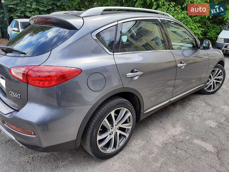 Внедорожник / Кроссовер Infiniti QX50 2016 в Киеве