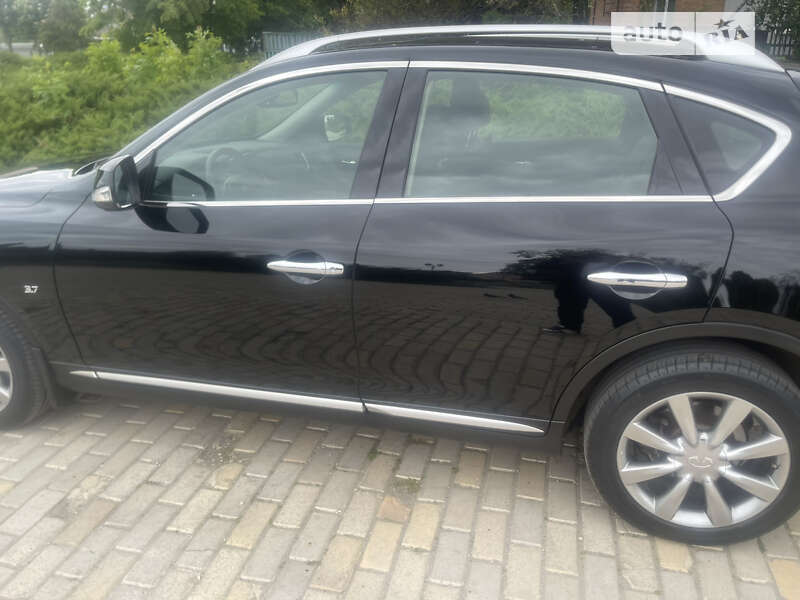 Внедорожник / Кроссовер Infiniti QX50 2017 в Белой Церкви