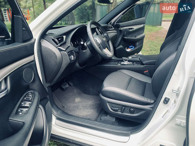 Внедорожник / Кроссовер Infiniti QX50 2022 в Киеве