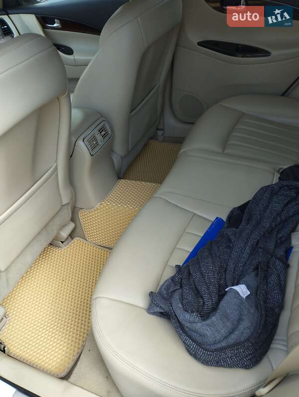 Внедорожник / Кроссовер Infiniti QX50 2017 в Киеве