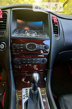Внедорожник / Кроссовер Infiniti QX50 2016 в 