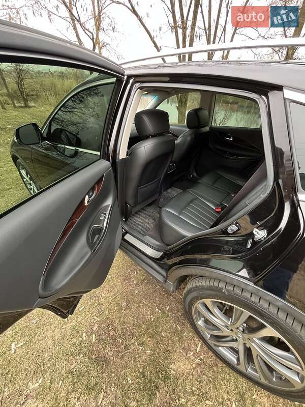 Внедорожник / Кроссовер Infiniti QX50 2017 в Полтаве фото 15 Внедорожник / Кроссовер Infiniti QX50 2017 в Полтаве