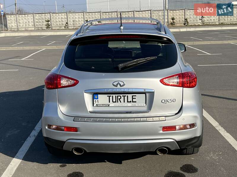 Внедорожник / Кроссовер Infiniti QX50 2017 в Киеве