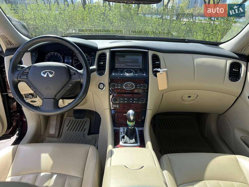 Позашляховик / Кросовер Infiniti QX50 2017 в Києві