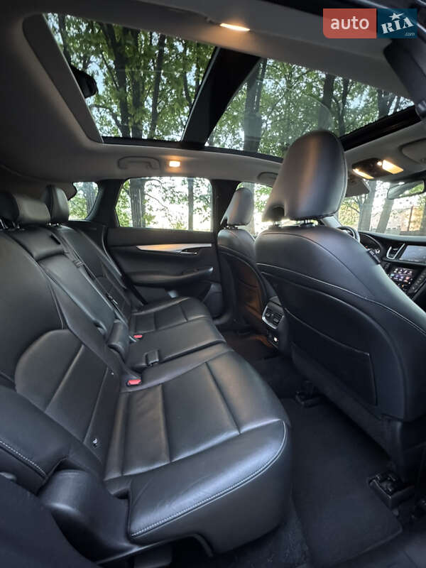 Внедорожник / Кроссовер Infiniti QX50 2018 в Чернигове