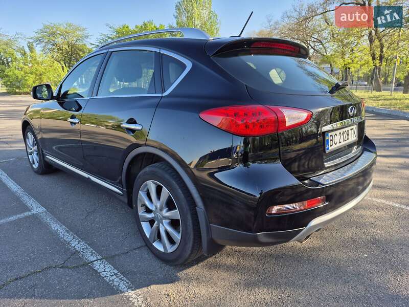 Позашляховик / Кросовер Infiniti QX50 2017 в Миколаєві