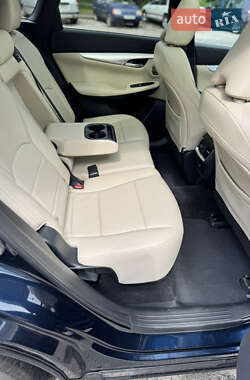 Позашляховик / Кросовер Infiniti QX50 2018 в 