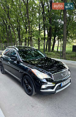 Внедорожник / Кроссовер Infiniti QX50 2017 в 