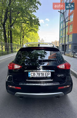 Внедорожник / Кроссовер Infiniti QX50 2017 в 