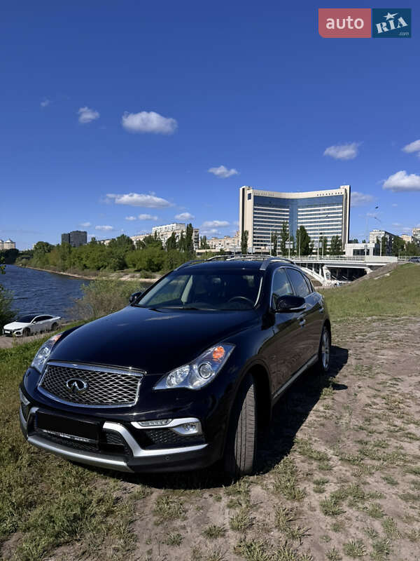 Внедорожник / Кроссовер Infiniti QX50 2016 в Киеве