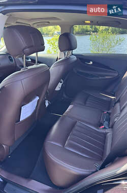Внедорожник / Кроссовер Infiniti QX50 2016 в 
