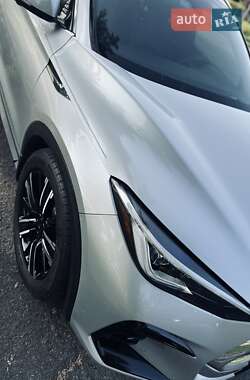 Позашляховик / Кросовер Infiniti QX50 2021 в 
