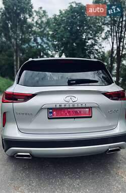 Позашляховик / Кросовер Infiniti QX50 2021 в 