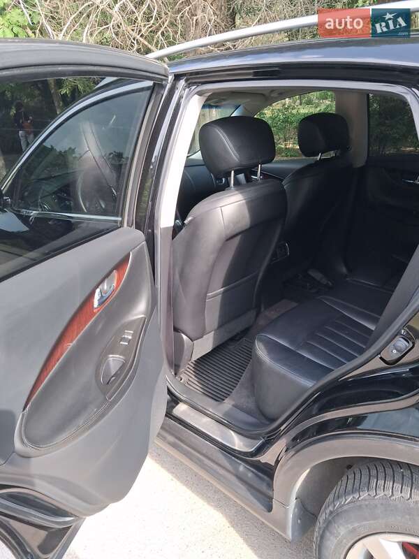 Внедорожник / Кроссовер Infiniti QX50 2017 в Запорожье