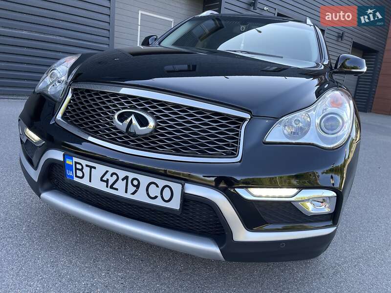 Позашляховик / Кросовер Infiniti QX50 2016 в Харкові