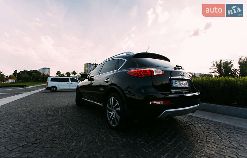 Внедорожник / Кроссовер Infiniti QX50 2017 в Ивано-Франковске