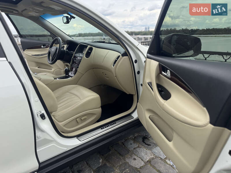 Внедорожник / Кроссовер Infiniti QX50 2017 в Жмеринке