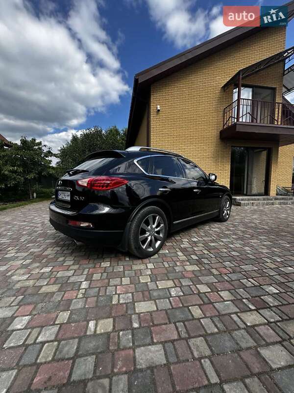 Внедорожник / Кроссовер Infiniti QX50 2014 в Житомире