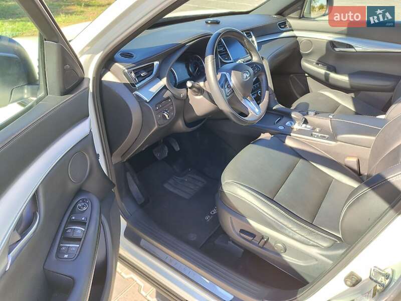 Внедорожник / Кроссовер Infiniti QX50 2020 в Тульчине